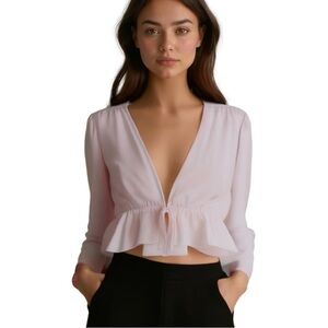 Aritzia Sunday best Kimberly Pink cropped blouse SZ Medium